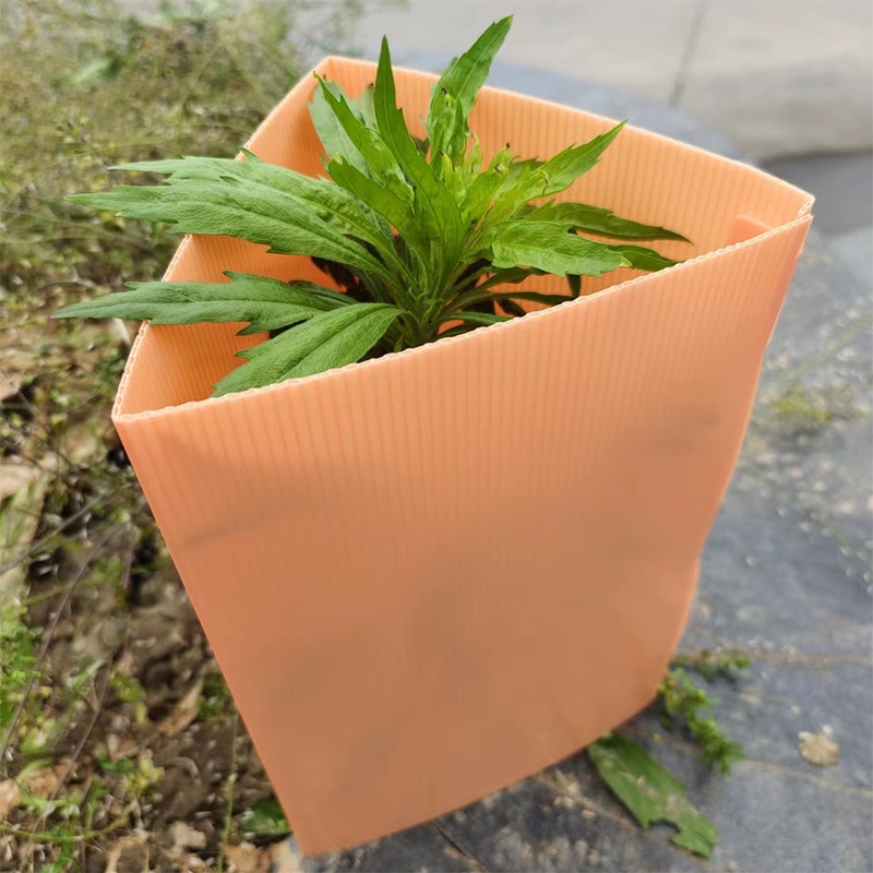 UV stabilizované vlnité plastové chrániče stromov